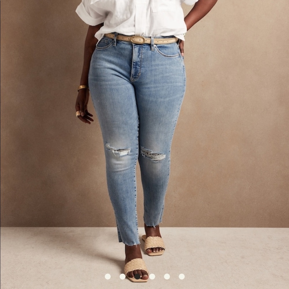 banana republic distressed mid rise skinny jeans